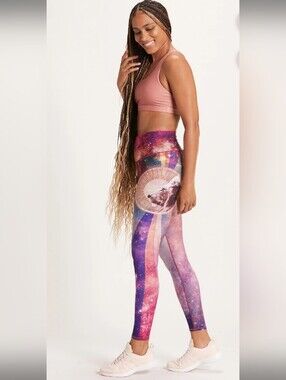 💜✨️🦁✨️Niyama Sol Leo Barefoot Legging XS Like New